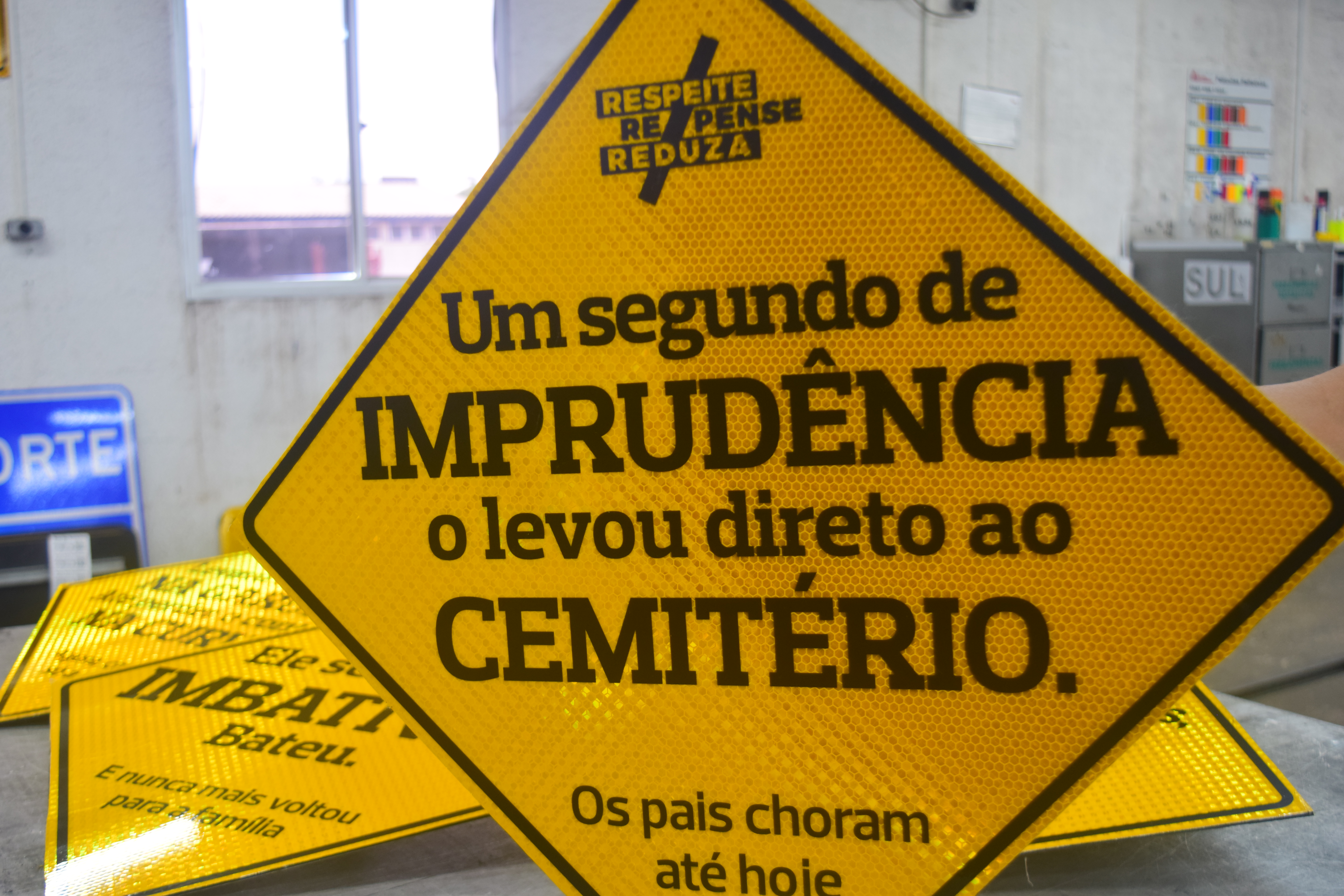Campanha conjunta da Rota das Bandeiras e Emdec busca reforçar a conscientização e ampliar segurança de motociclistas no trânsito